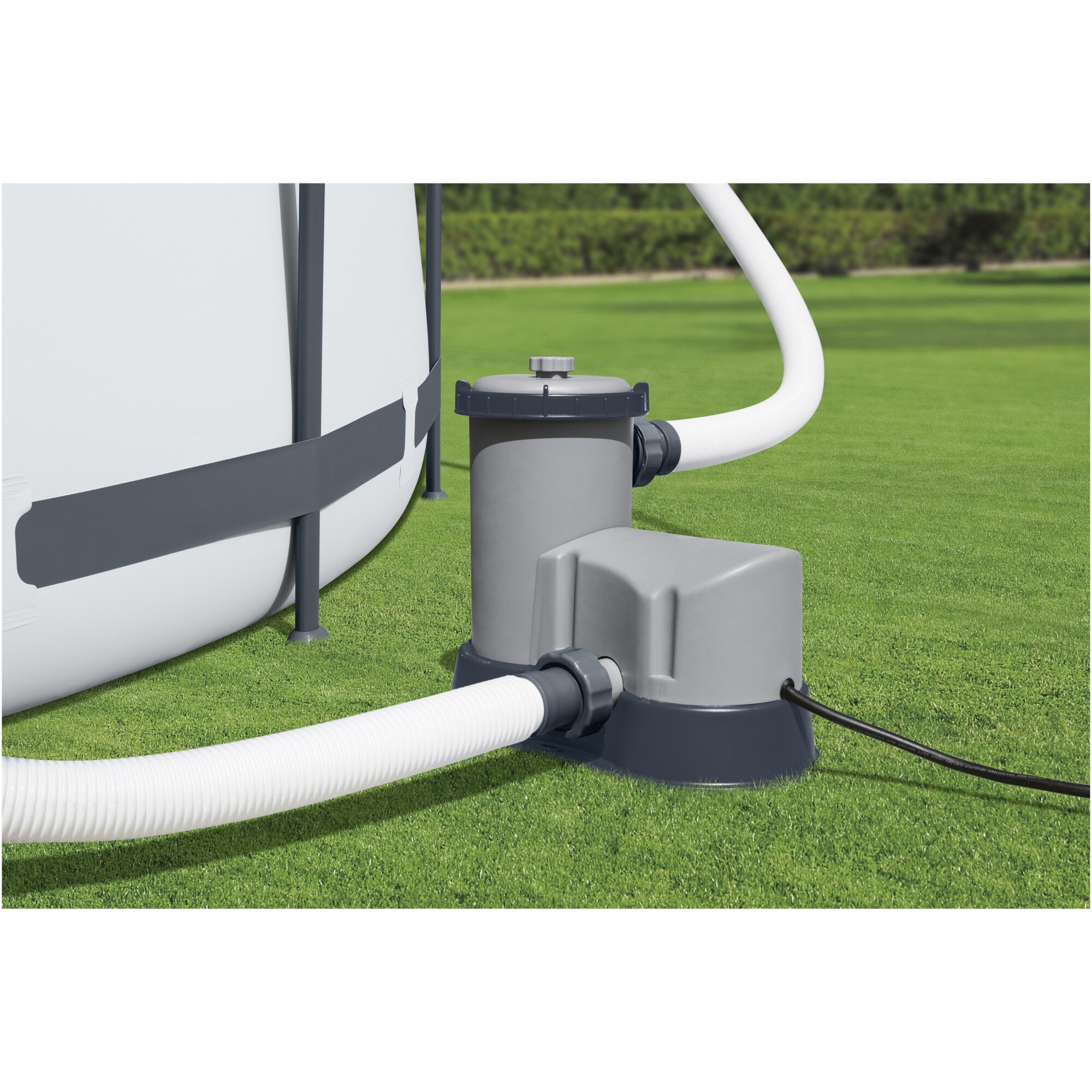 Fotografie Pompa cu filtru pentru piscina Bestway, alimentare 220-240 V, transformator 12 V, 110 W, putere 5678 l/h, potrivita pentru piscine cu capacitate de 1100-31700 litri